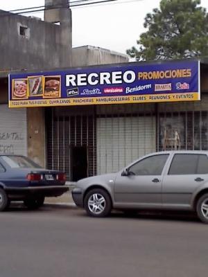 VENTA DE HAMBURGUESAS,SALCHICHAS,PAPAS FRITAS Y COMPLEMENTOS.
